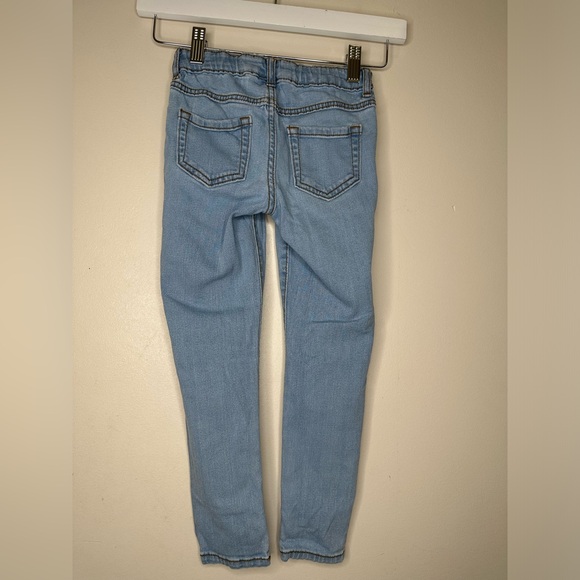 Bundle of 2 Girls Gymboree Hapy Day Embroidered denim and Justice joggers Size 6 - Picture 4 of 16